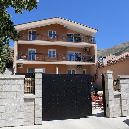 Mango Apartments Trebinje Buitenkant foto