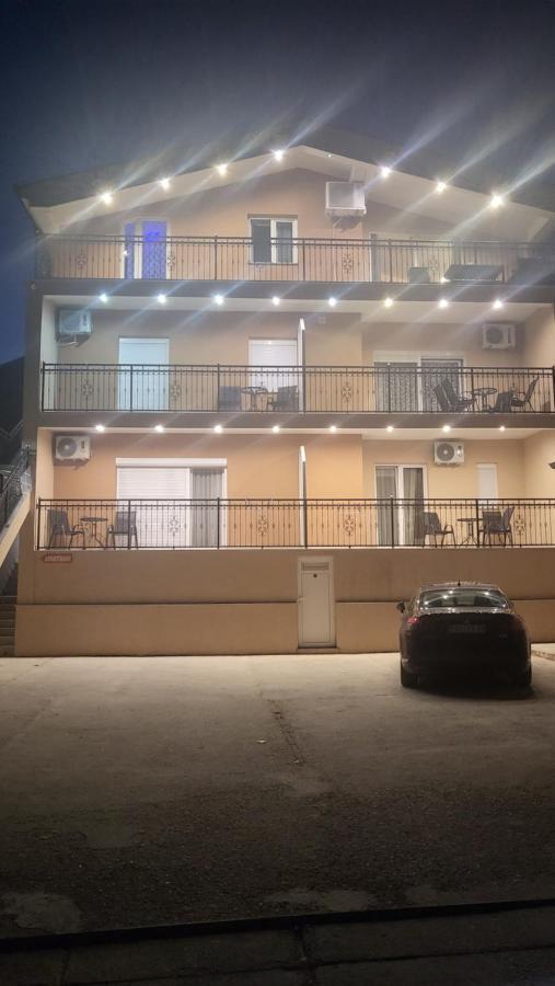 Mango Apartments Trebinje Buitenkant foto