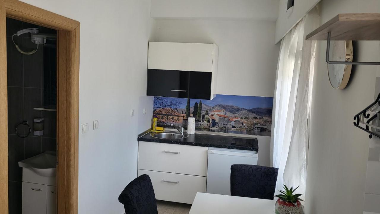 Mango Apartments Trebinje Buitenkant foto